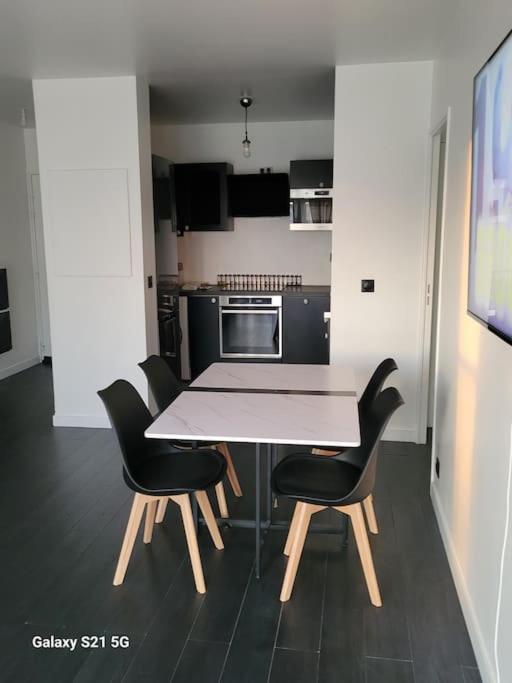 Superbe T2, Paris, Stade De France, Wifi, Parking Saint-Denis  Exterior foto